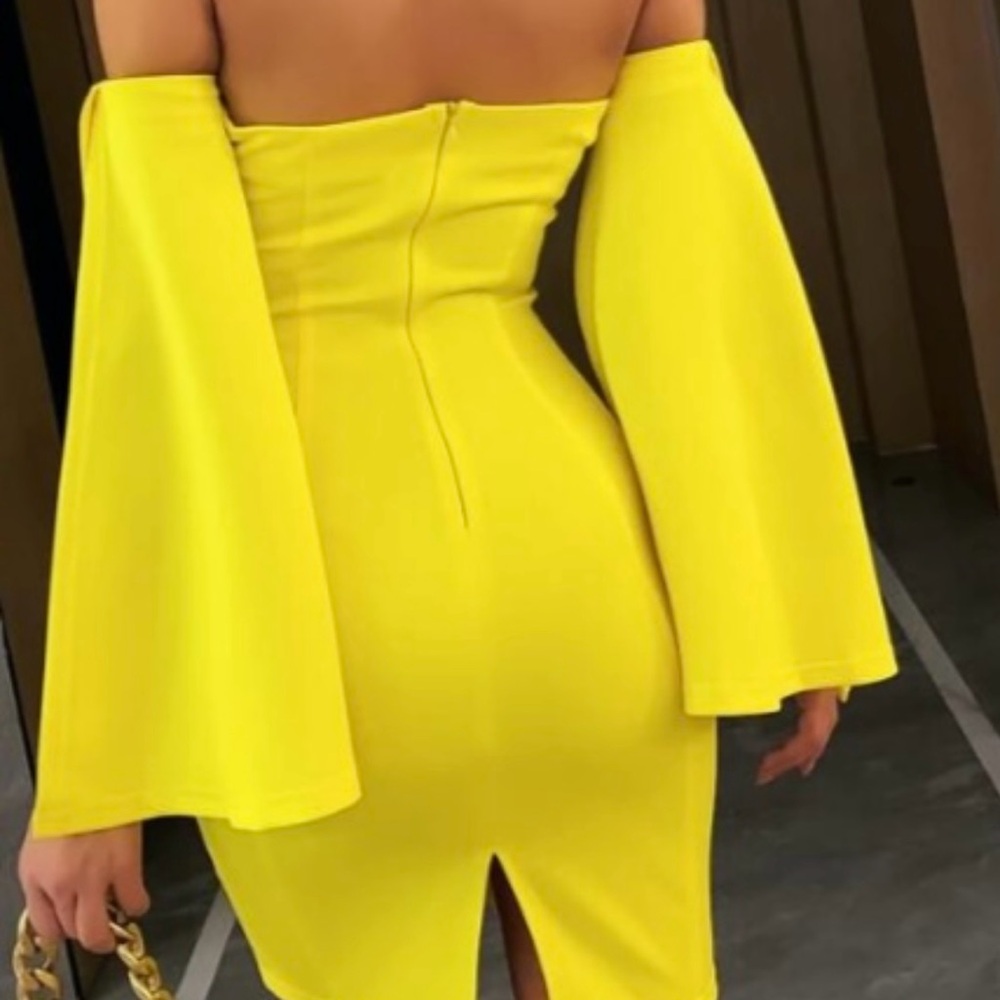 Med off shoulder yellow dress nwot - Picture 2 of 3